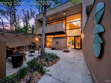 32714 Ravine Drive, Franklin Vlg, MI 48025