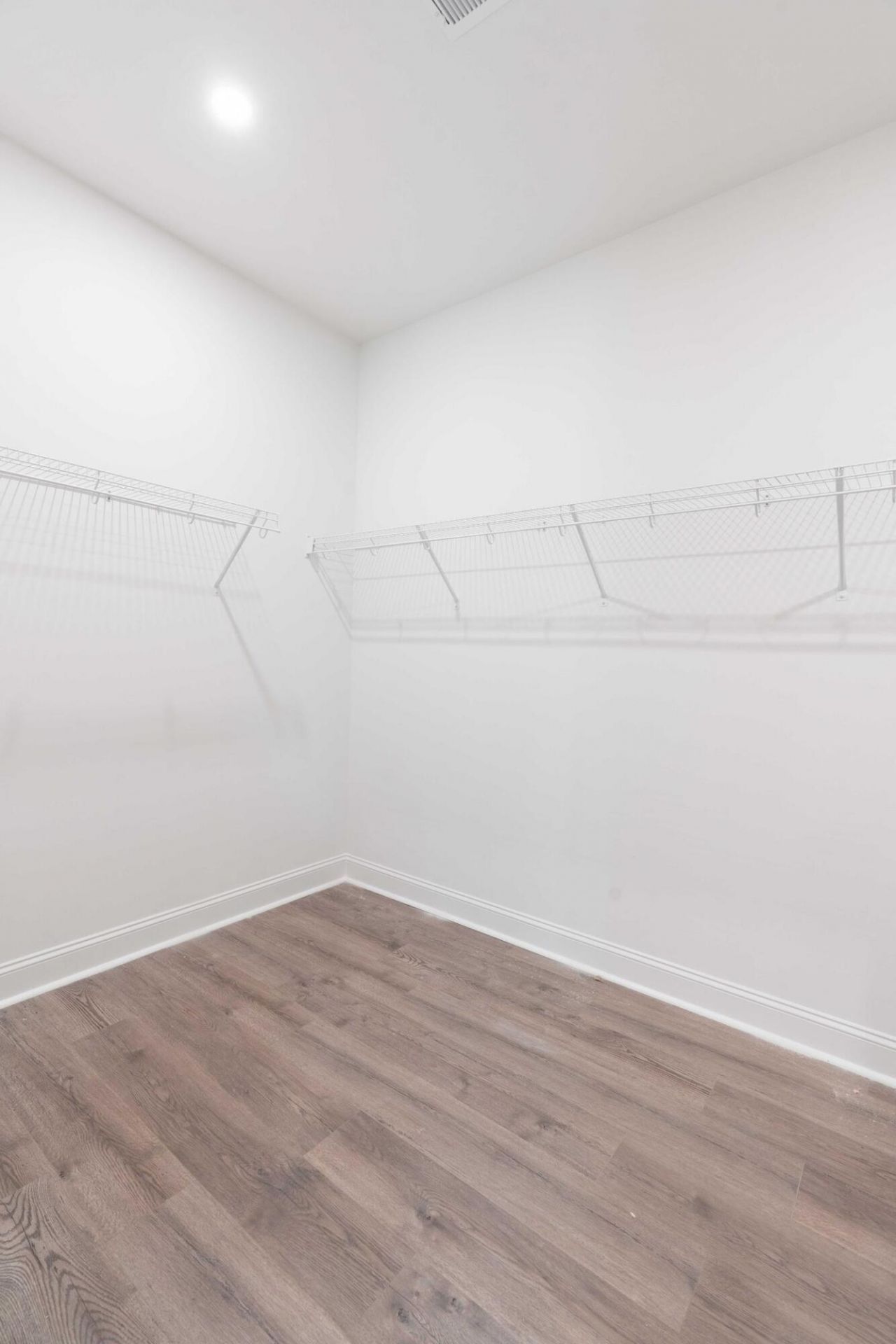 552 Hayes Park Boulevard Photo 30