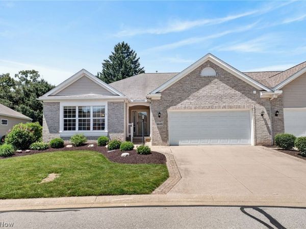 3629 Elmhurst Circle , Uniontown, OH 44685