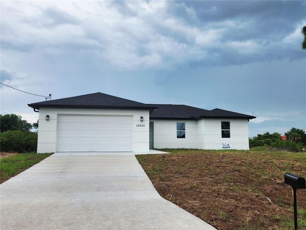 12025 CLARENDON AVENUE , PORT CHARLOTTE, FL 33981