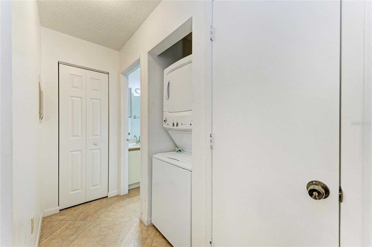 4320 47th Avenue W, Unit 204, Bradenton, FL 34210 Photo