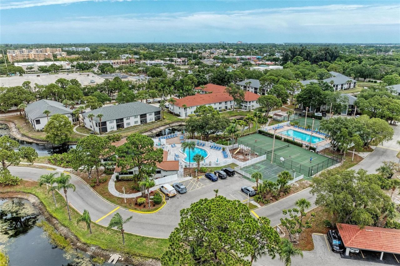 4320 47th Avenue W, Unit 204, Bradenton, FL 34210 Photo