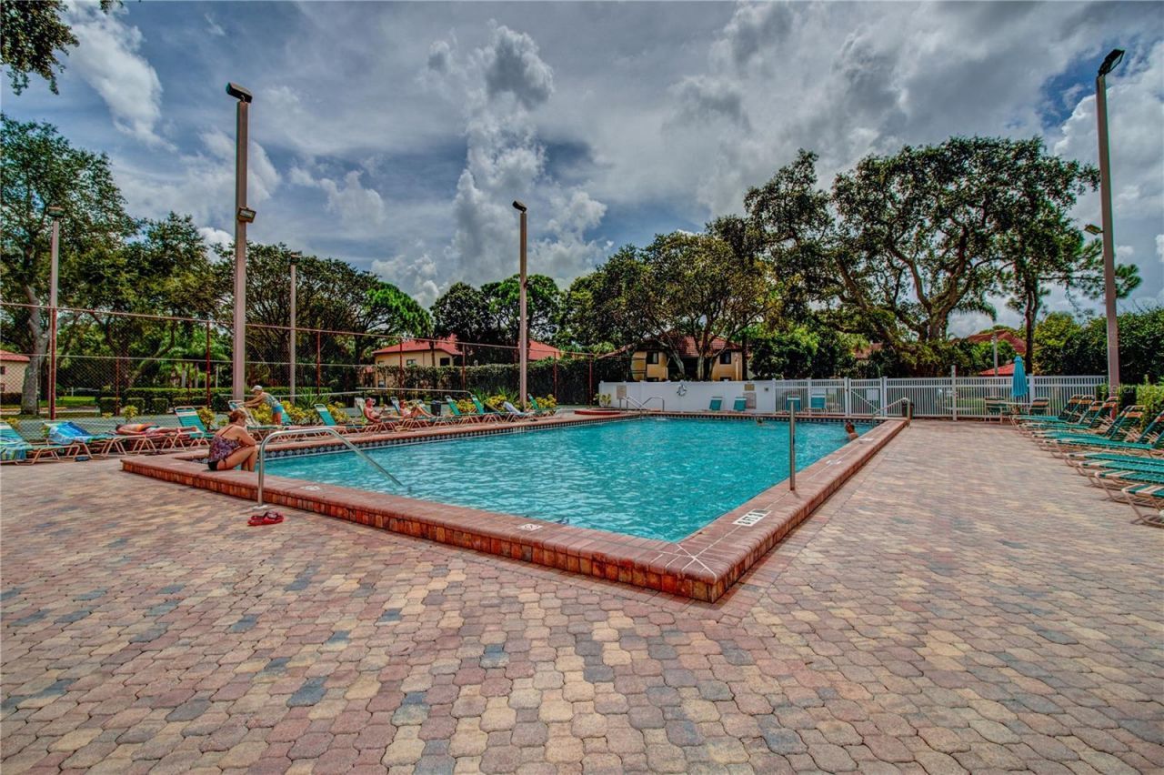 4320 47th Avenue W, Unit 204, Bradenton, FL 34210 Photo