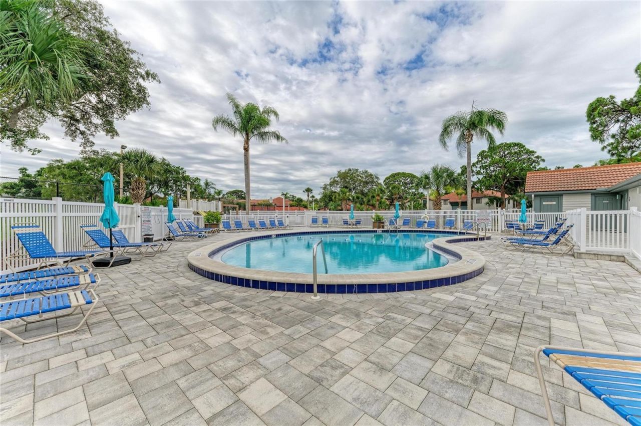 4320 47th Avenue W, Unit 204, Bradenton, FL 34210 Photo
