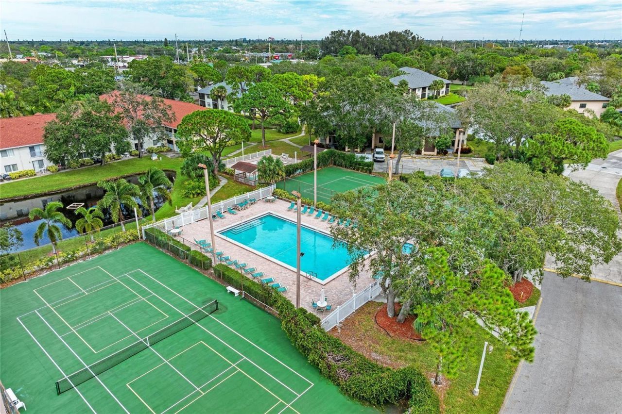 4320 47th Avenue W, Unit 204, Bradenton, FL 34210 Photo