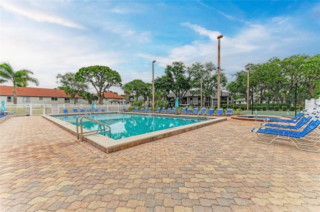 4320 47th Avenue W, Unit 204, Bradenton, FL 34210 Photo