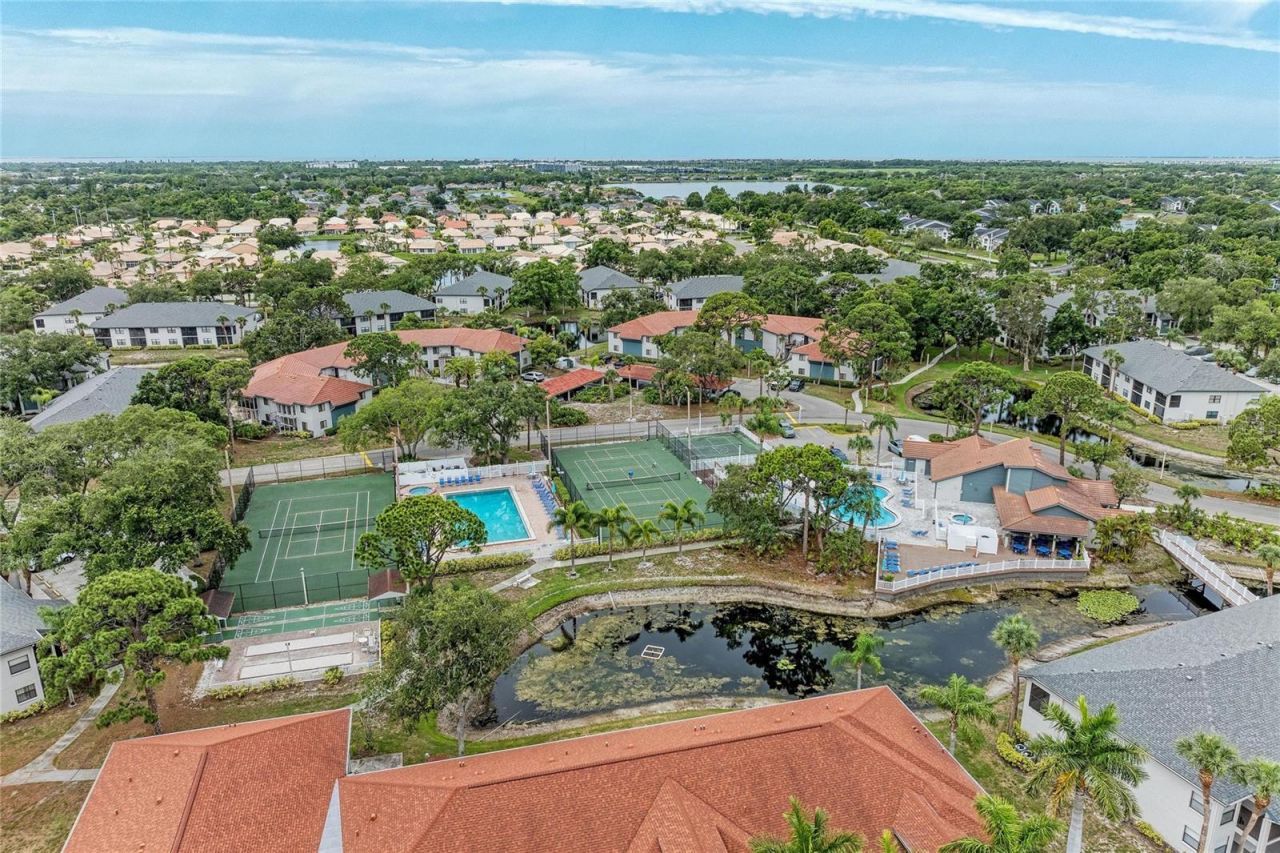 4320 47th Avenue W, Unit 204, Bradenton, FL 34210 Photo