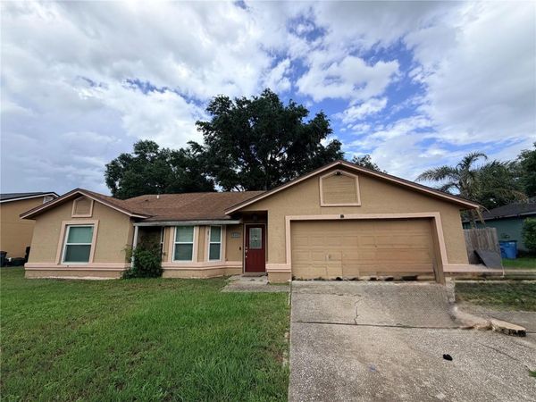 663 MOSQUERO AVENUE , DELTONA, FL 32738