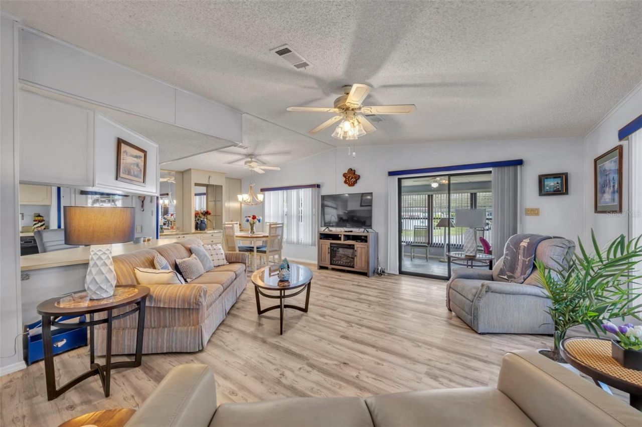 91 Mauna Loa Drive , Leesburg, FL 34788 Photo