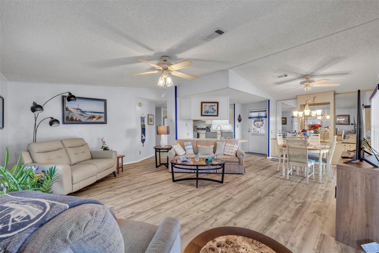 91 Mauna Loa Drive , Leesburg, FL 34788 Photo