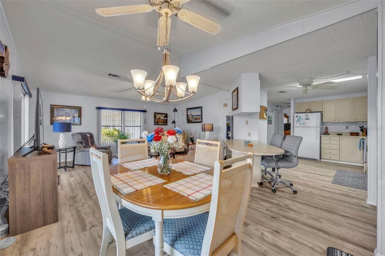 91 Mauna Loa Drive , Leesburg, FL 34788 Photo