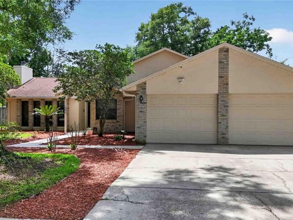 207 PINECREST ROAD , MOUNT DORA, FL 32757