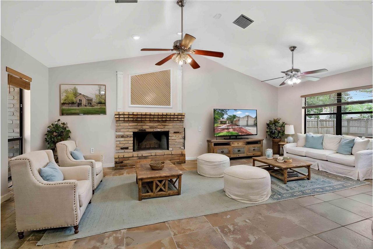 207 Pinecrest Road, Mount Dora, FL 32757 Photo
