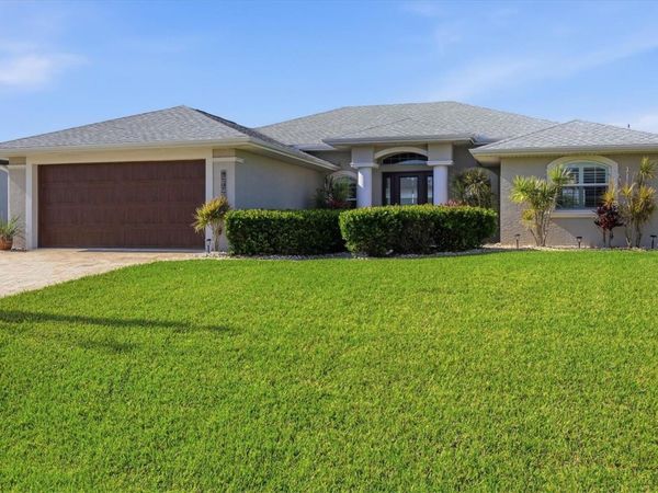 15738 APPLEWHITE CIRCLE , PORT CHARLOTTE, FL 33981