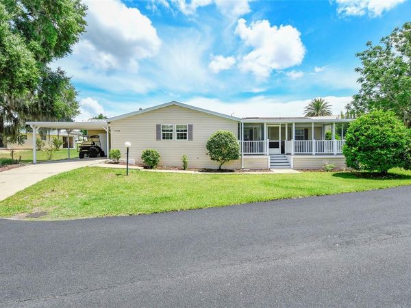 37848 MAYWOOD BAY DRIVE , LEESBURG, FL 34788