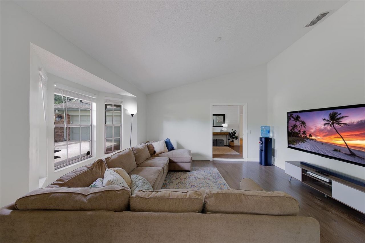 276 Sheffield Circle W, Palm Harbor, FL 34683 Photo