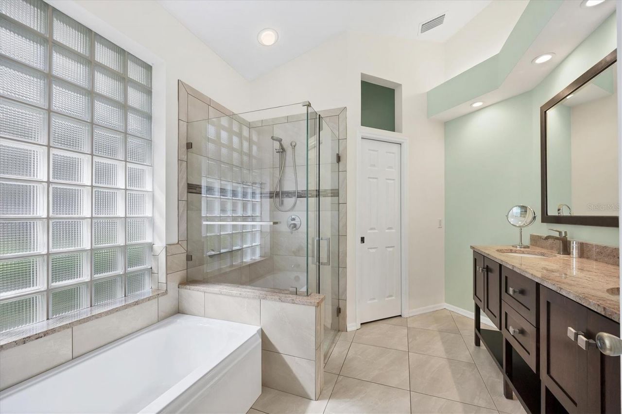 7916 Hampton Court , University Park, FL 34201 Photo