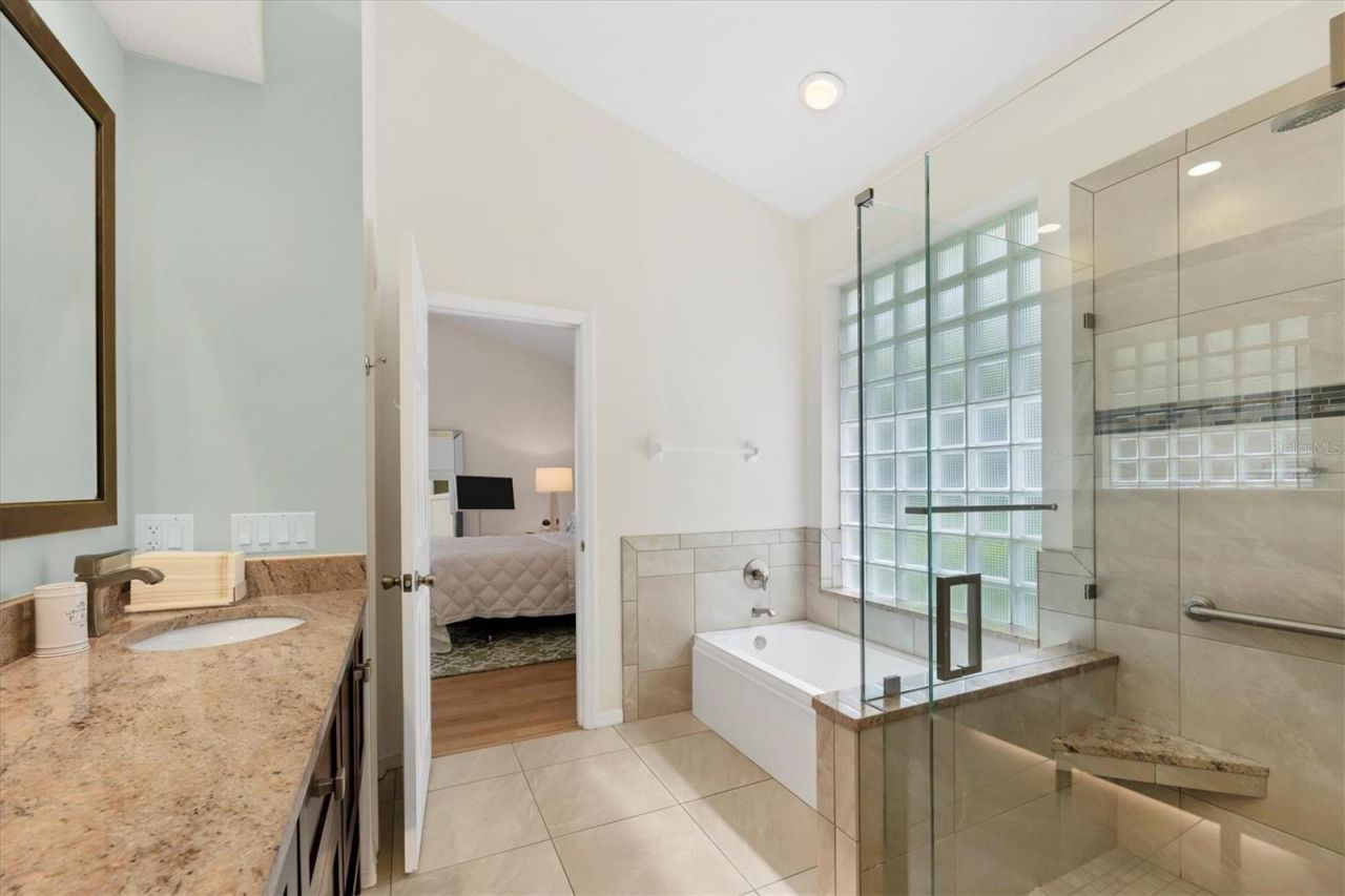 7916 Hampton Court , University Park, FL 34201 Photo