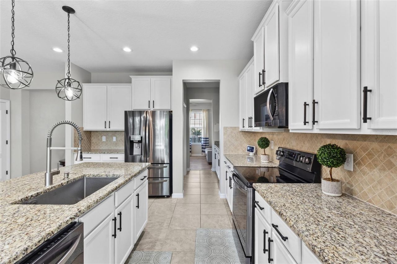 6116 35th Court E, Bradenton, FL 34203 Photo