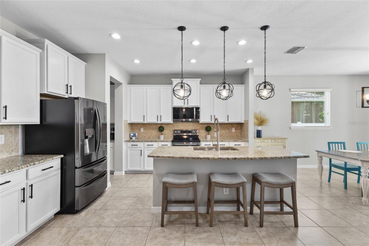 6116 35th Court E, Bradenton, FL 34203 Photo