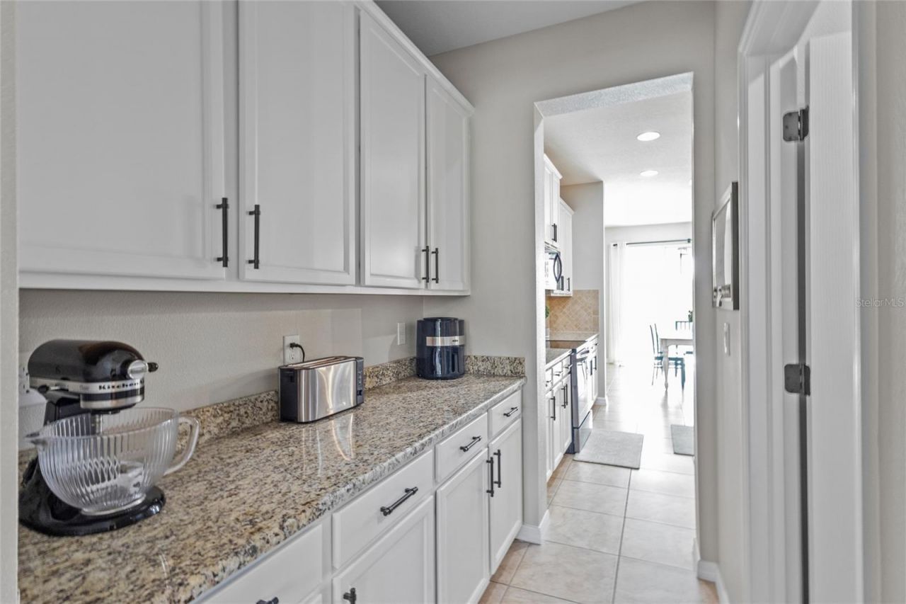 6116 35th Court E, Bradenton, FL 34203 Photo