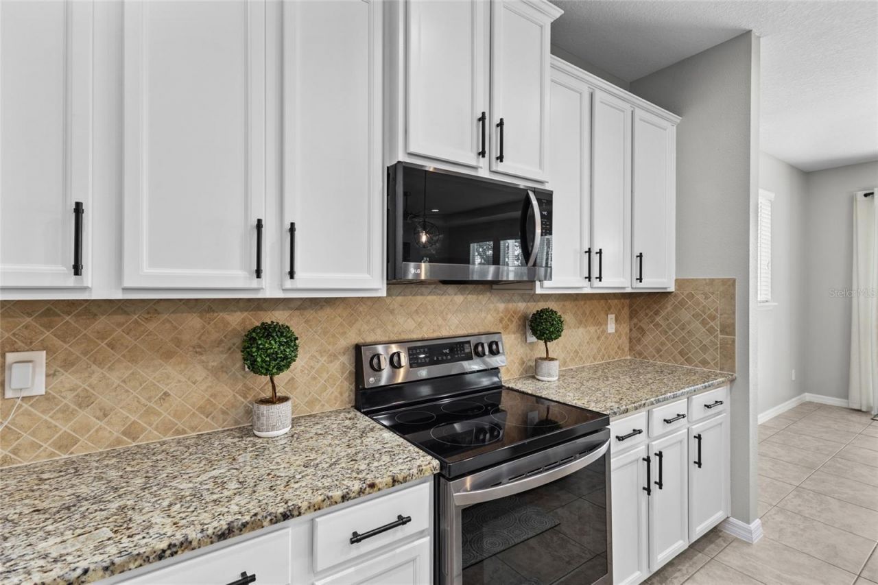 6116 35th Court E, Bradenton, FL 34203 Photo