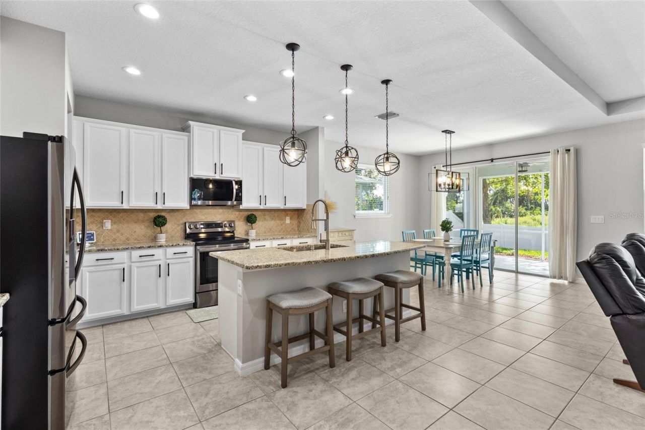 6116 35th Court E, Bradenton, FL 34203 Photo