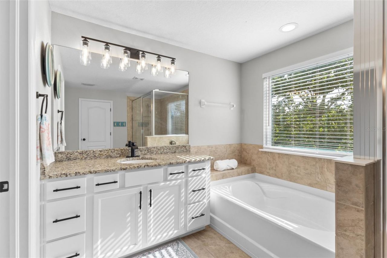 6116 35th Court E, Bradenton, FL 34203 Photo