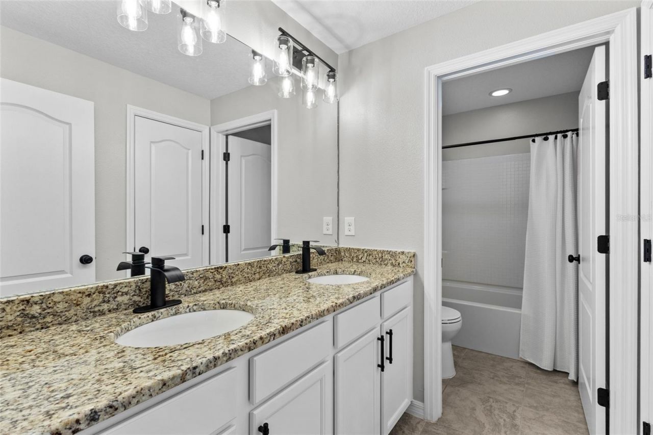 6116 35th Court E, Bradenton, FL 34203 Photo