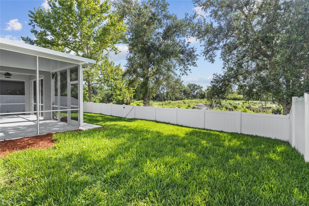 6116 35th Court E, Bradenton, FL 34203 Photo