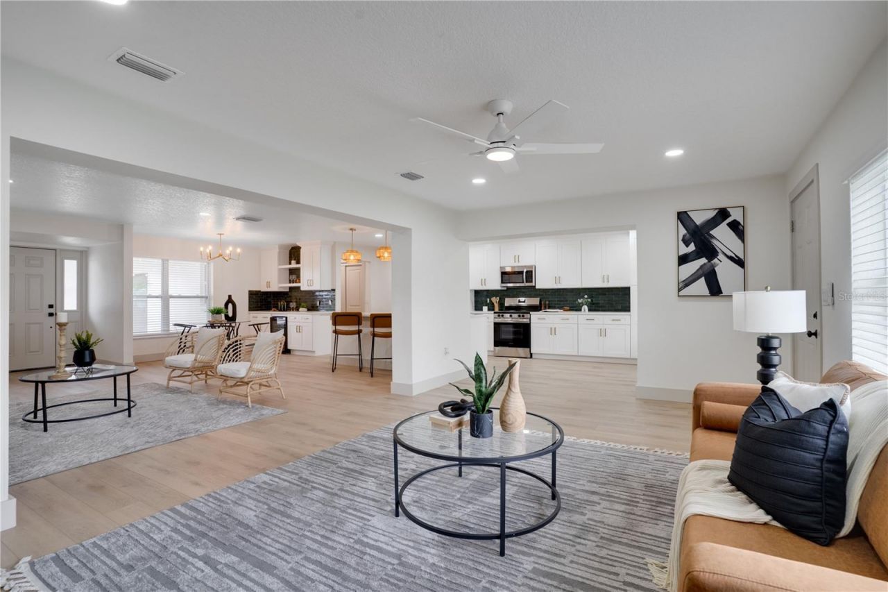 7811 47th Street N, Pinellas Park, FL 33781 Photo