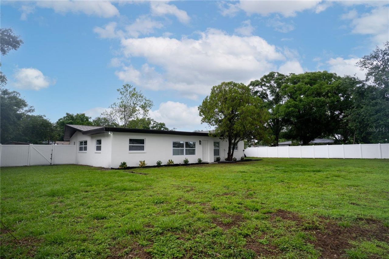 7811 47th Street N, Pinellas Park, FL 33781 Photo