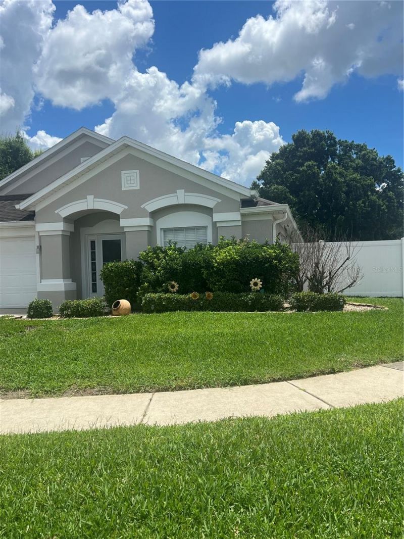 3244 Herons Point Circle , Kissimmee, FL 34741 Main Photo