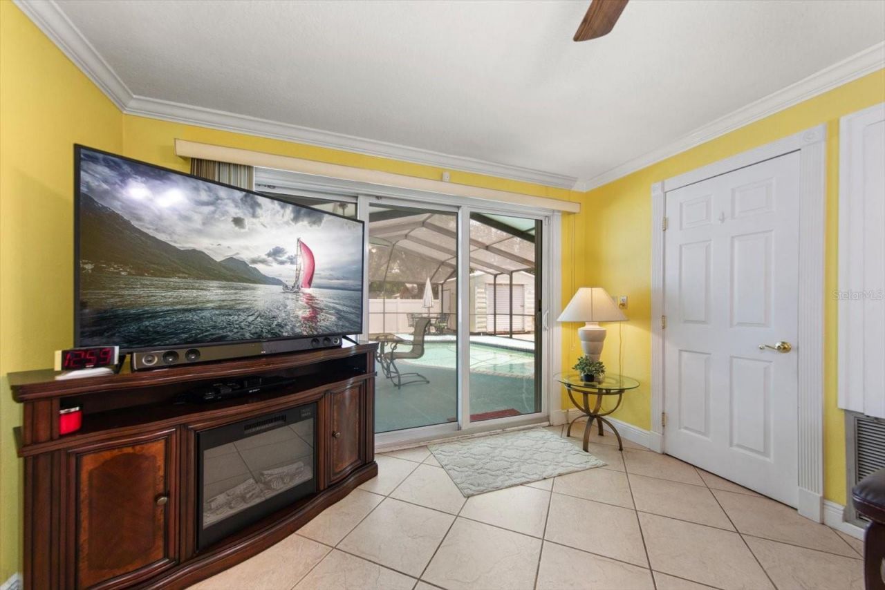 811 48th Avenue N, Saint Petersburg, FL 33703 Photo