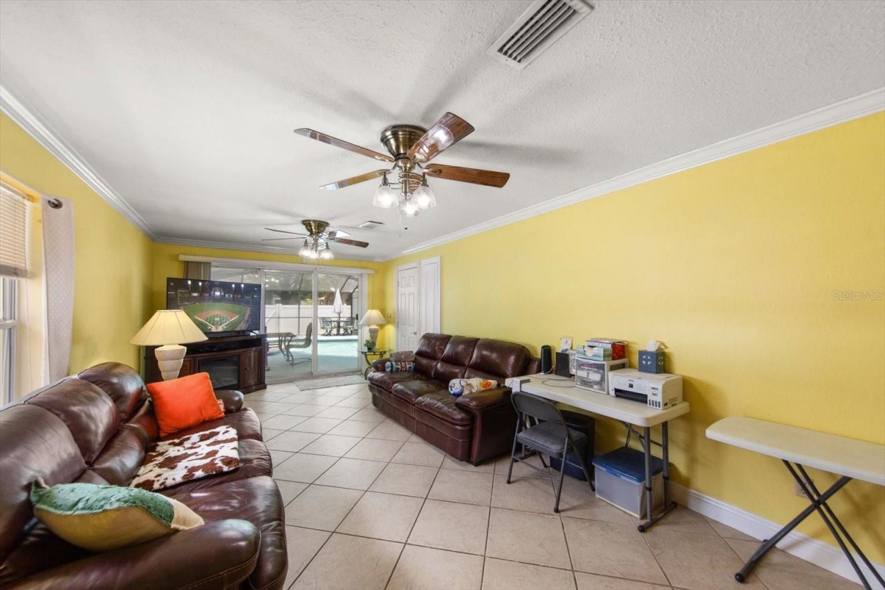 811 48th Avenue N, Saint Petersburg, FL 33703 Photo