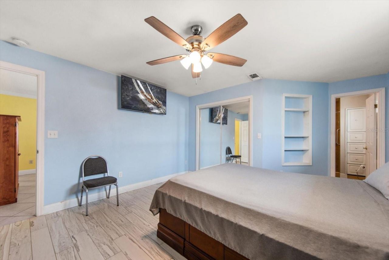 811 48th Avenue N, Saint Petersburg, FL 33703 Photo