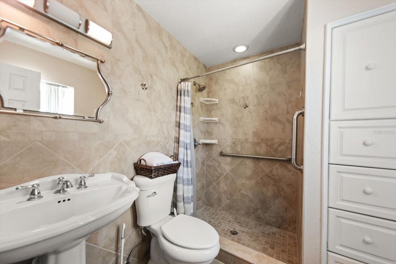 811 48th Avenue N, Saint Petersburg, FL 33703 Photo
