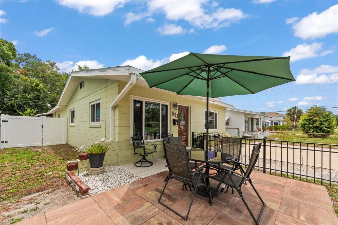 811 48th Avenue N, Saint Petersburg, FL 33703 Photo