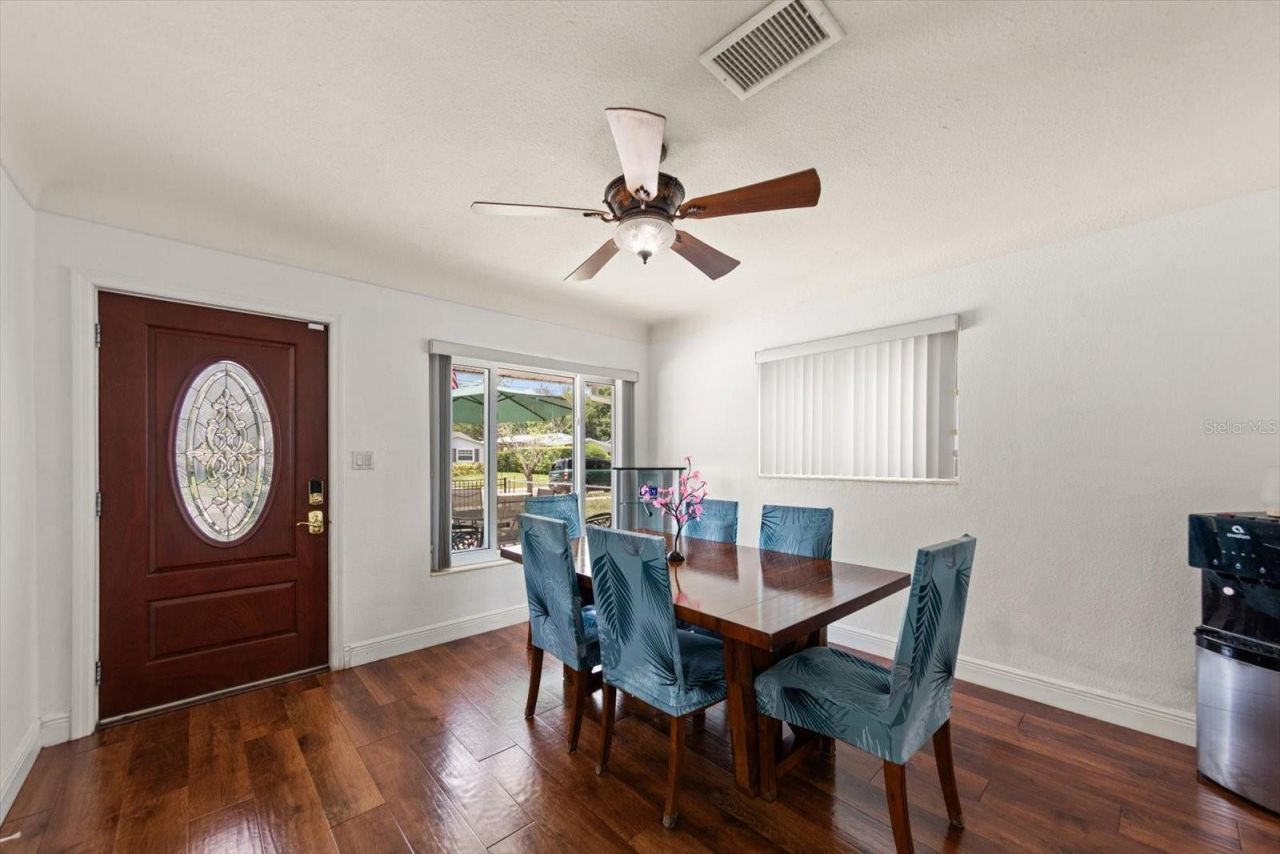 811 48th Avenue N, Saint Petersburg, FL 33703 Photo