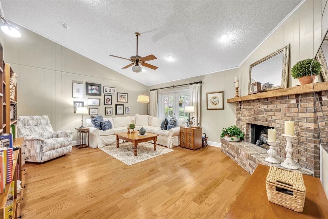 8825 Butternut Boulevard , Orlando, FL 32817 Photo