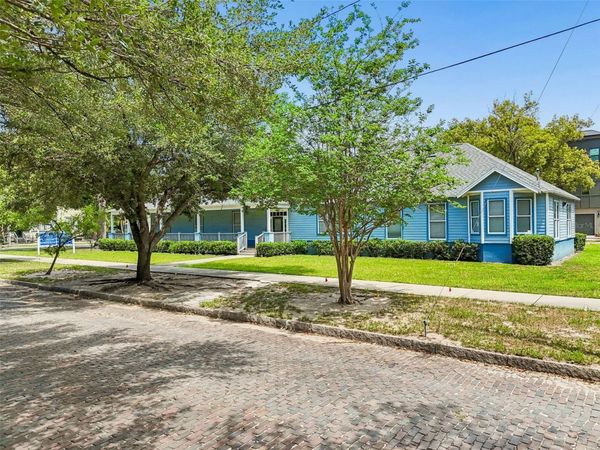 402 E 7TH AVENUE, TAMPA, FL 33602