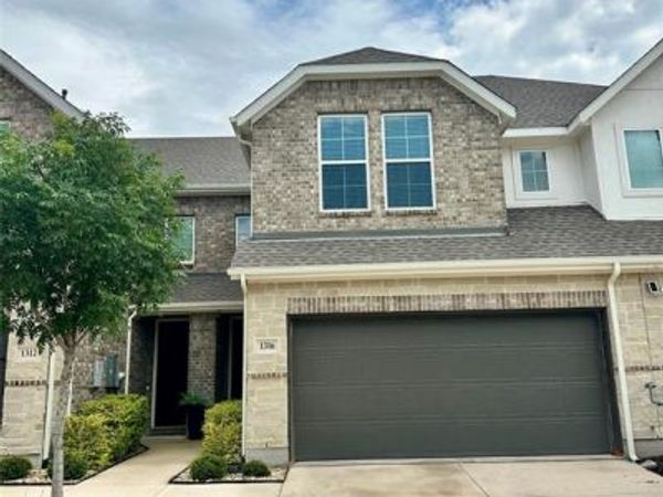 1316 Hill Country Place , Celina, TX 75009
