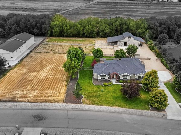 9569 Golden Willow Street, Middleton, ID 83644