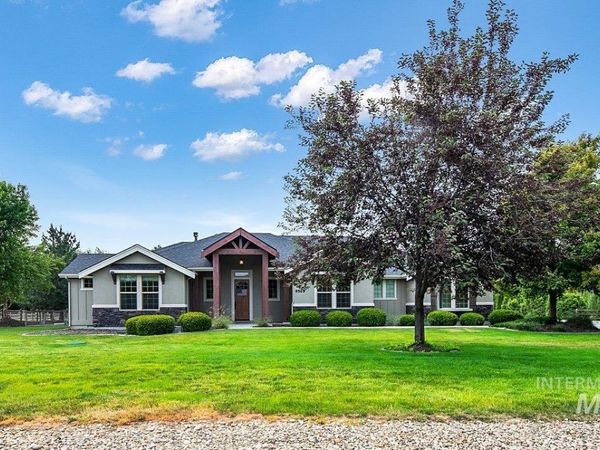 9569 Golden Willow Street, Middleton, ID 83644