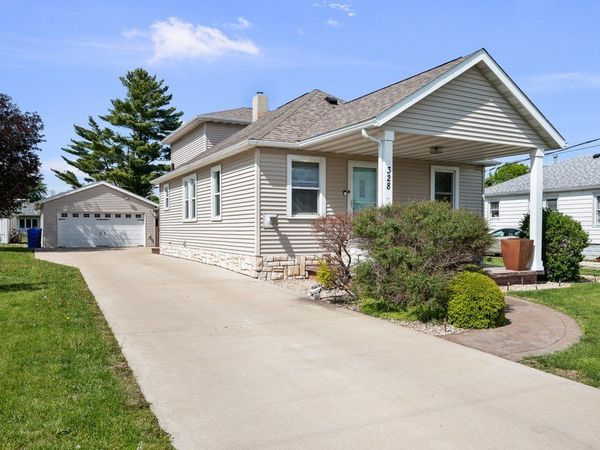 328 E South Street , Kewanee, IL 61443