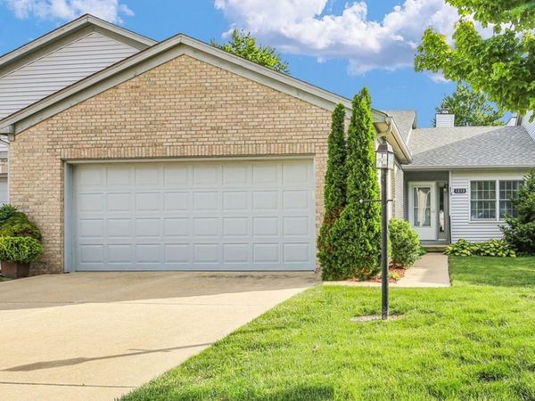1212 Quail Run Drive, Savoy, IL 61874