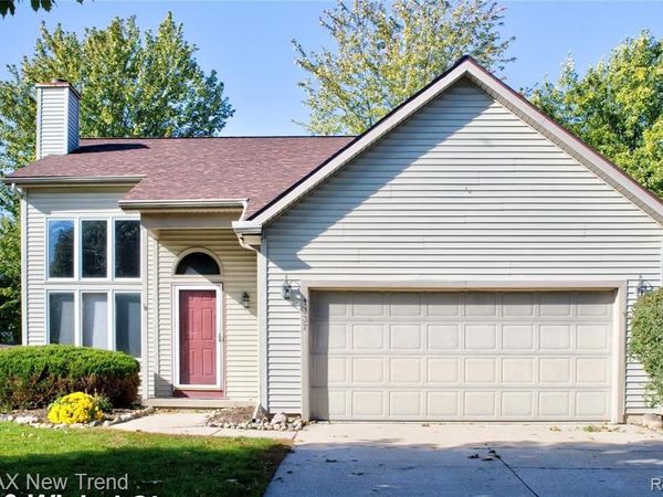 1337 MIDDLEWOOD Drive , Saline, MI 48176
