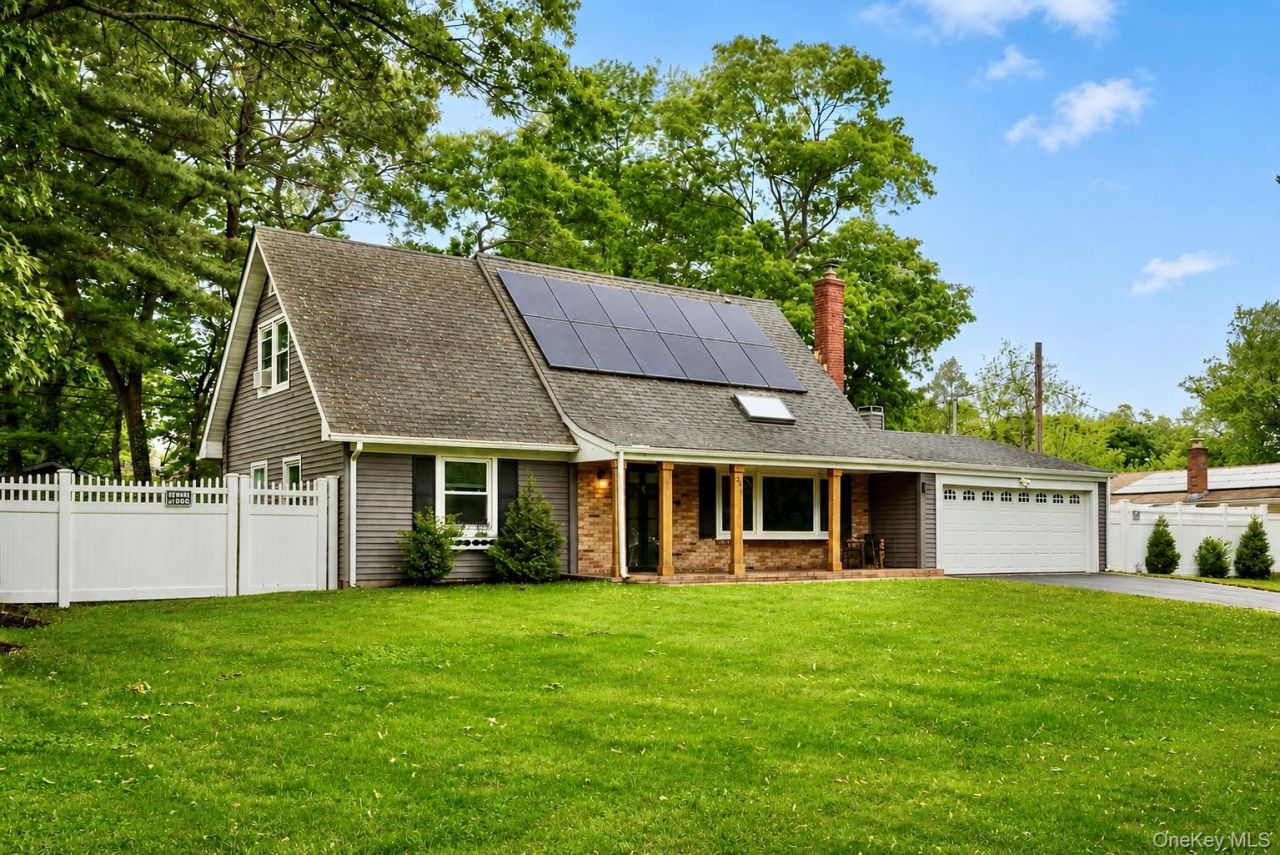 26 Wintergreen Drive, Coram, NY 11727 Main Photo