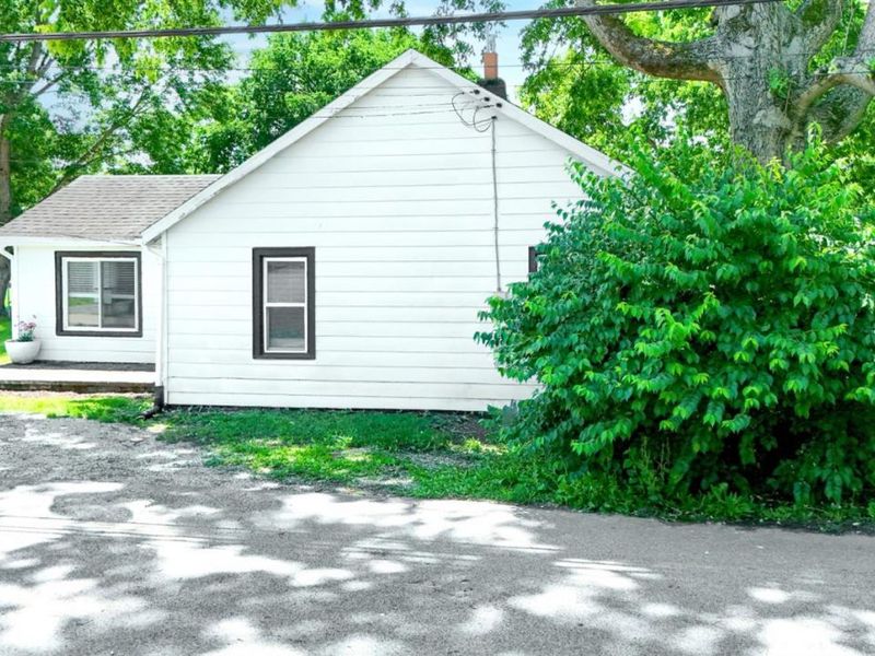 922 Melvin Lane, Franklin, OH 45005 Photo 2
