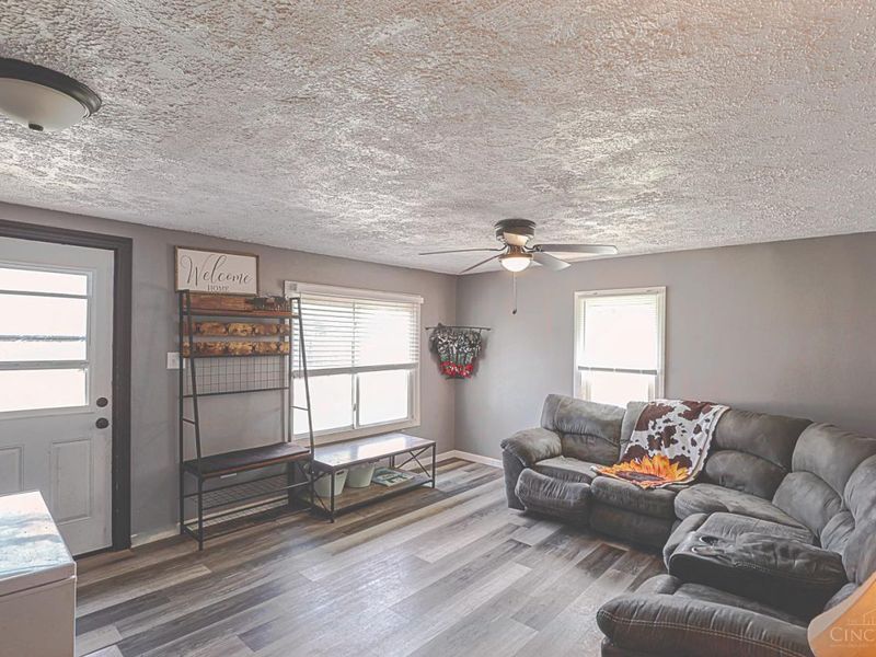 922 Melvin Lane, Franklin, OH 45005 Photo 4